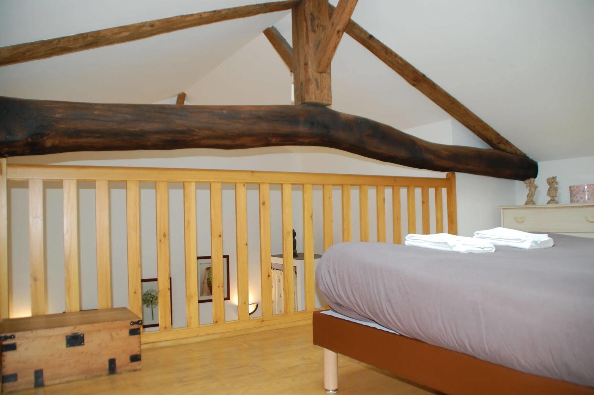 Bed and Breakfast L'Aube Du Moulin Gleizé Esterno foto